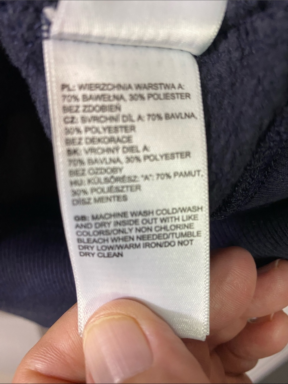 The North Face Navy Blue Pullover Hoodie with Patterned Logo Size Medium. - Picture 5 of 7